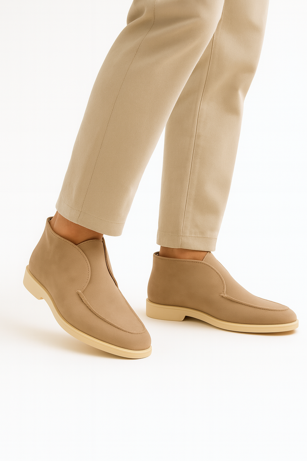 Falerro Men’s Suede Chukka Ankle Boots